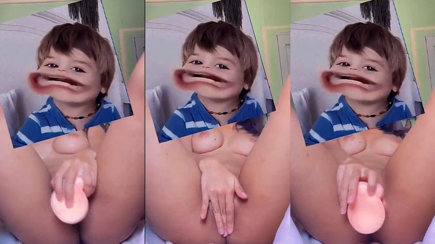 Acel Udah Jago Mainin Dildo