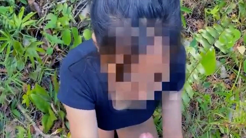 Abg di Hutan