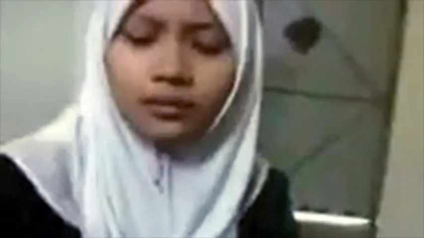 Jilboobs Ngisap Kontol Cowo Nya Di Toilet